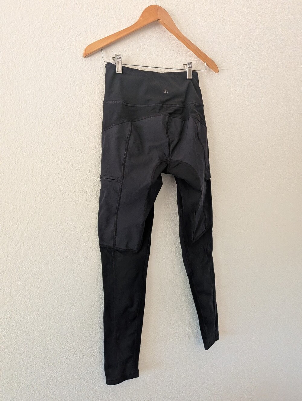 Prana Rockland Leggings Black Cargo Pocket Hiking Climbing Athletic Size S - Picture 8 of 9